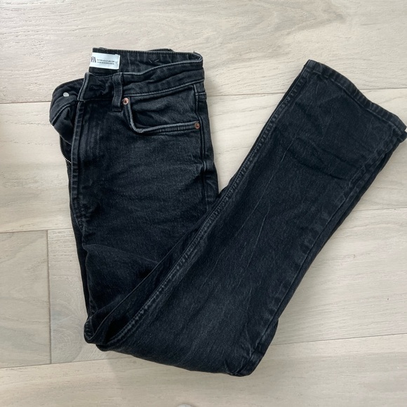 Black distressed coloring Zara straight leg jeans - Picture 1 of 4